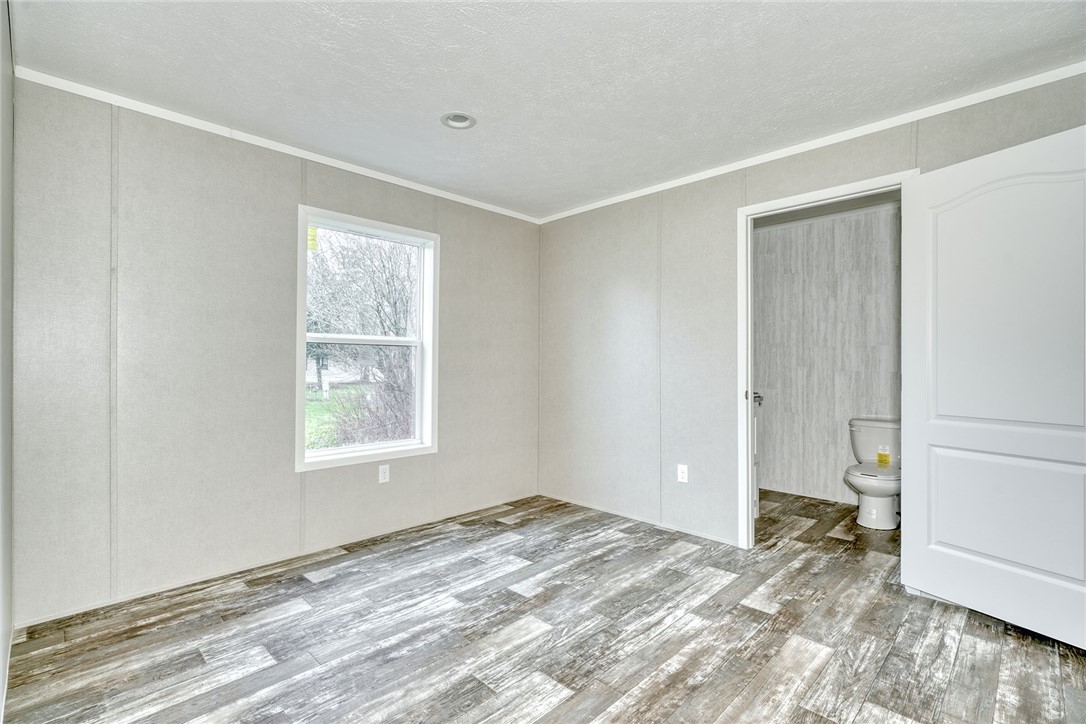 70 Rome Lane, Ontario, New York image 12