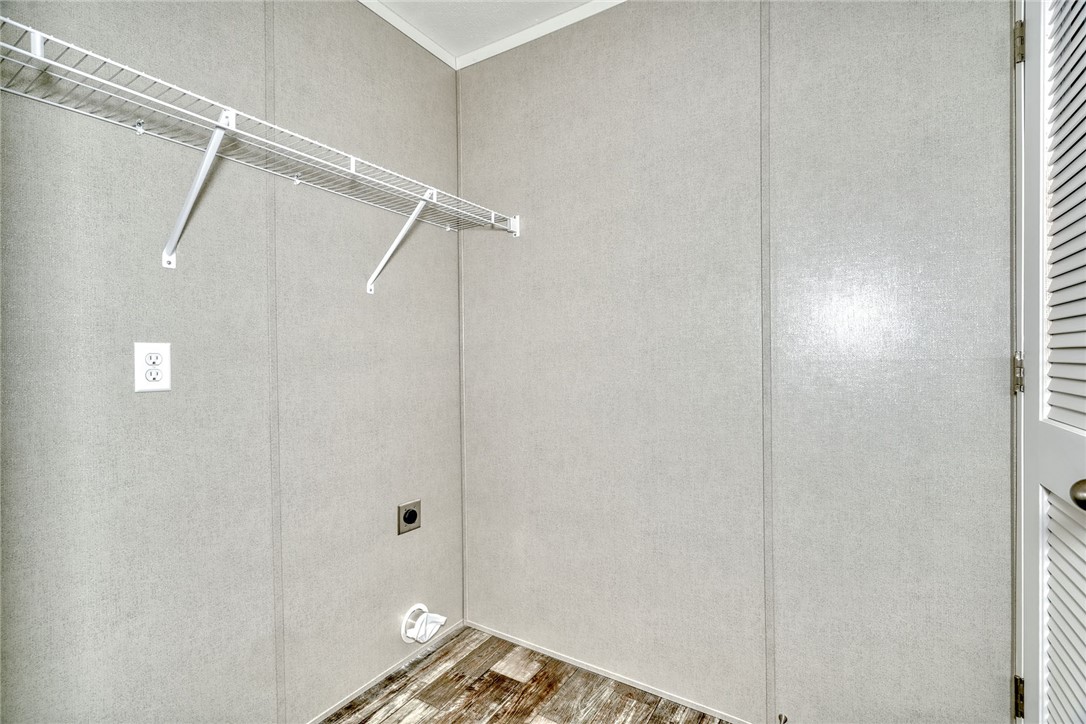 70 Rome Lane, Ontario, New York image 11