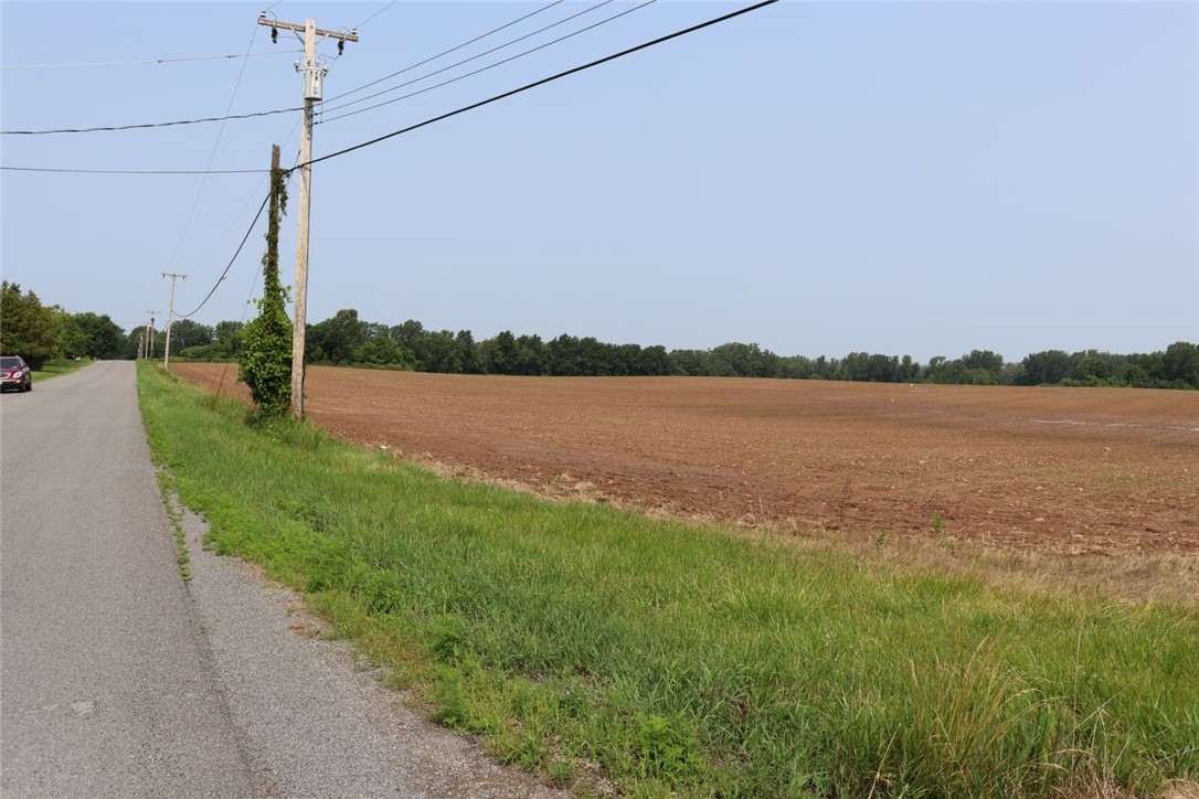 Taylor Road, Clarendon, New York image 1