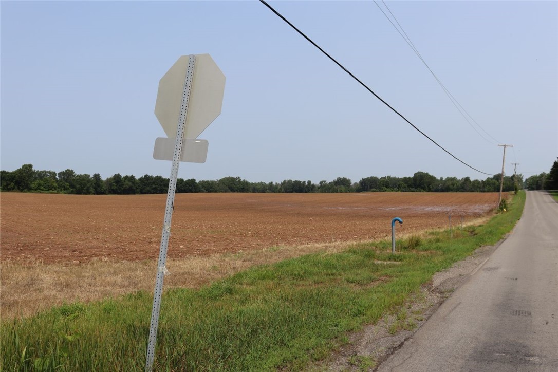 Taylor Road, Clarendon, New York image 4