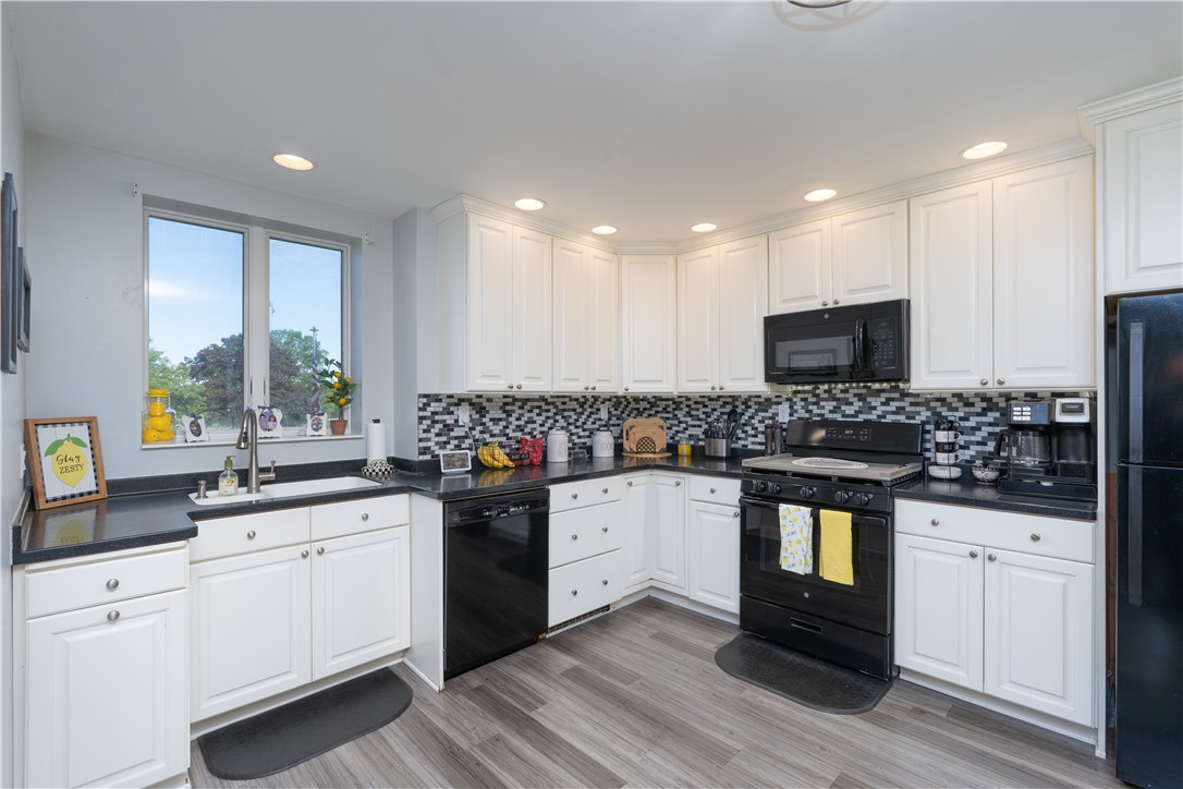 2873 Genesee Street, New York, New York image 3