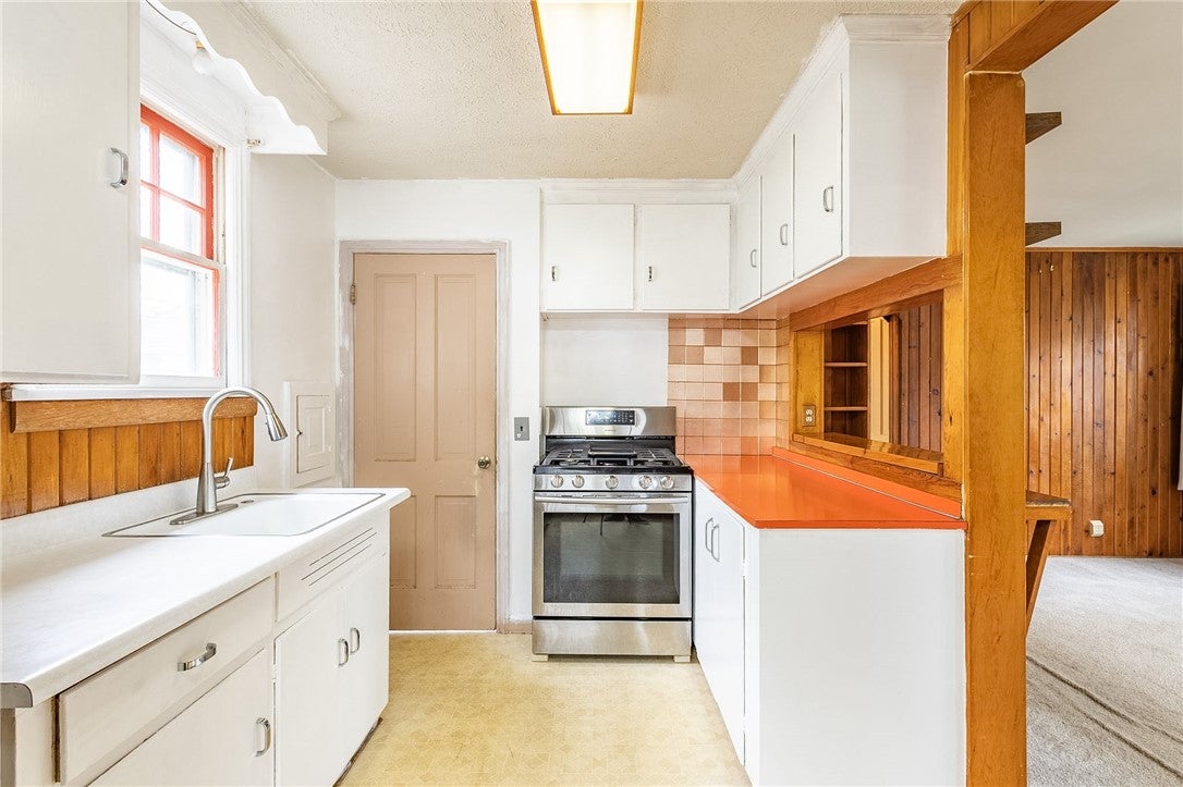210 Weston Road