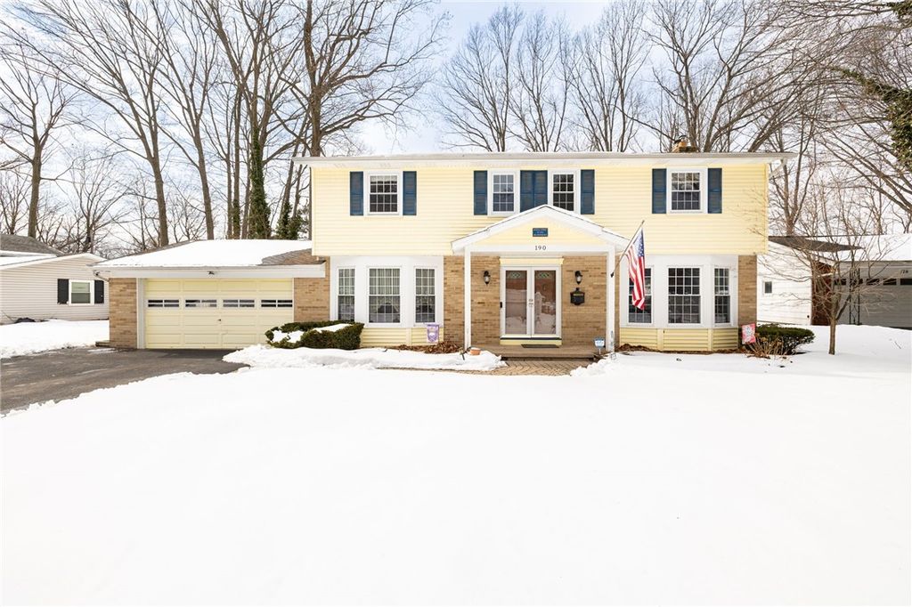 Photo of 190 Courtly Circle, Greece, NY 14615 (MLS # R1666246)