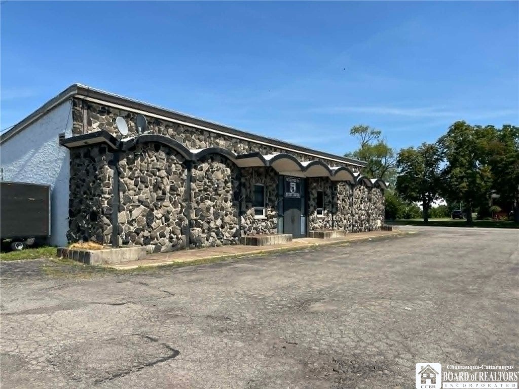 Photo of 296 Lake Shore Drive W, Dunkirk, NY 14048 (MLS # R1713995)