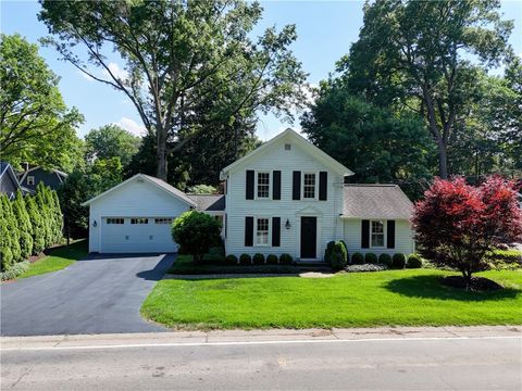 Homes For Sale - 7 French Road<br/> Monroe County, Pittsford, NY 14618