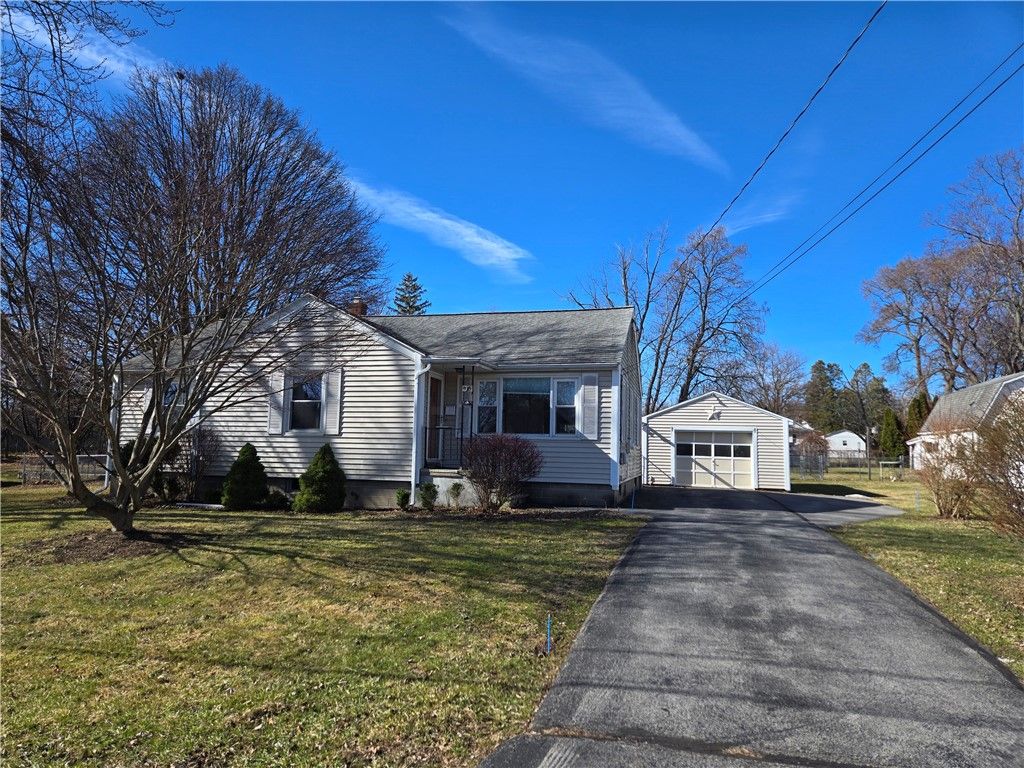 Photo of 30 Oxford Place, Geneva City, NY 14456 (MLS # R1665735)