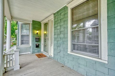 Photo of 371 Alexander Street, Rochester, NY 14607 (MLS # R1657318)