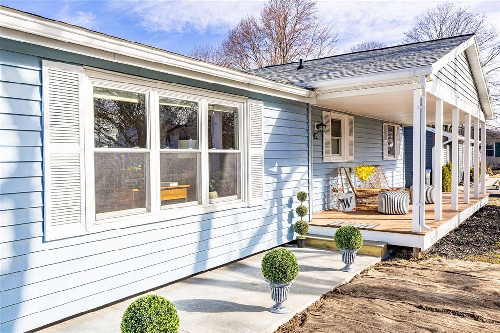 Photo of 260 Buffalo Street, Canandaigua City, NY 14424 (MLS # R1665804)