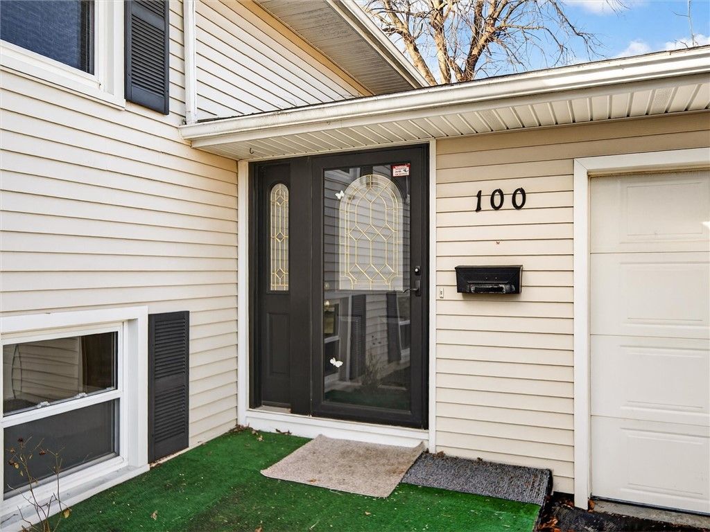 Photo of 100 Edgebrook Lane, Irondequoit, NY 14617 (MLS # R1664969)