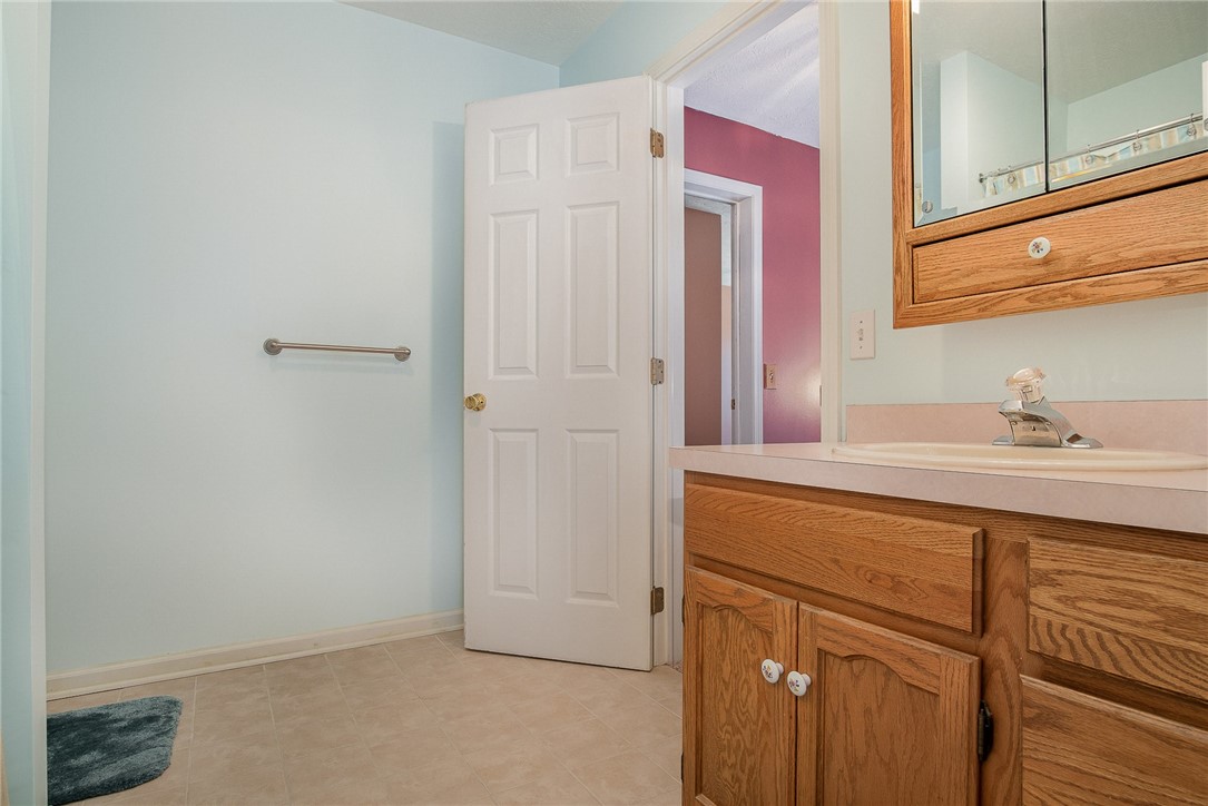 260 Sewilo Hills Drive, Irondequoit, New York image 24
