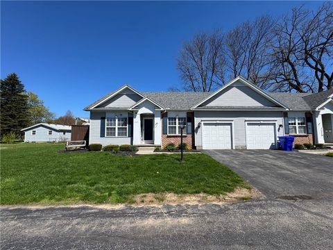 202 Twin Pines Court Rochester NY 14616