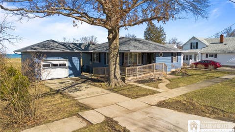 Photo for 92 E Pine Street