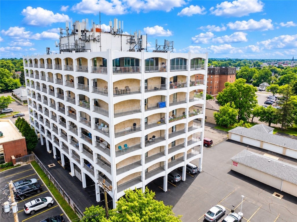 5854 Main Street 501