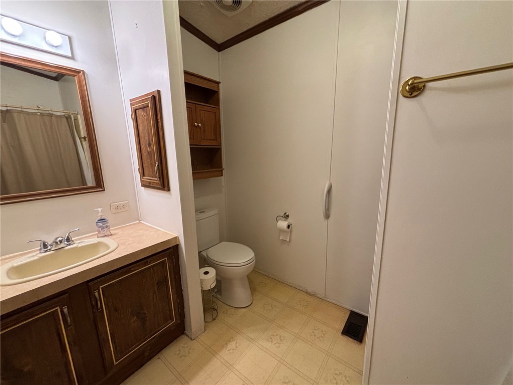 283 Sunset Drive, Clarendon, New York image 11