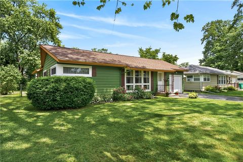Homes For Sale - 224 Ransford Avenue<br/> Irondequoit, NY 14622