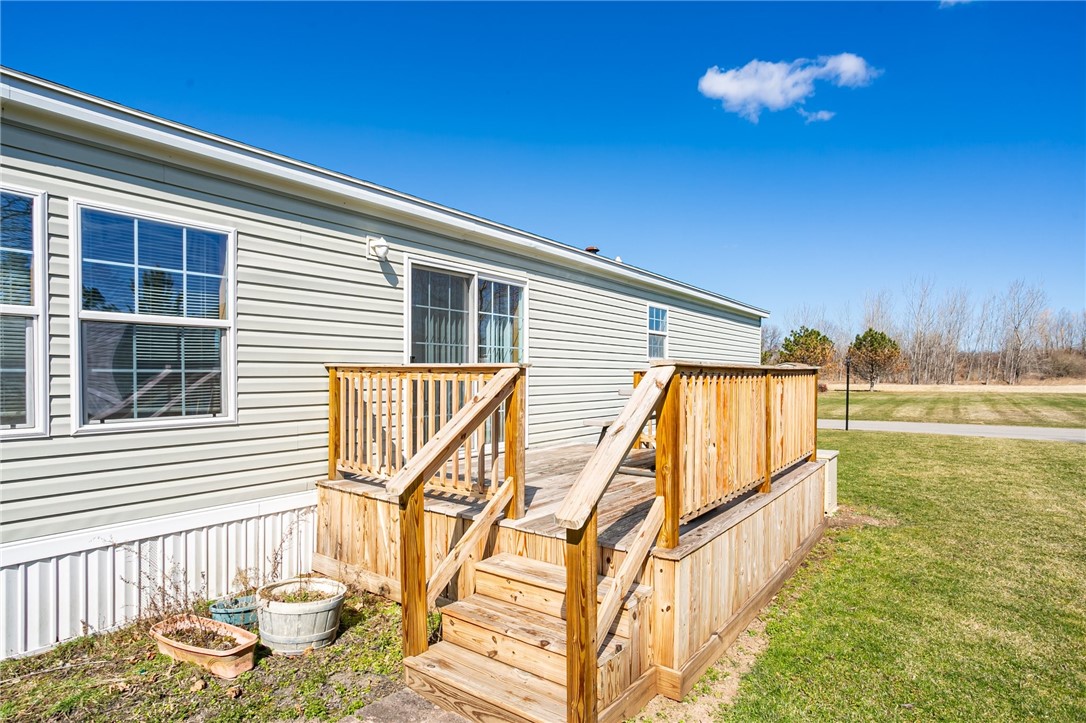 1007 Lamoka Park, Manchester, New York image 7