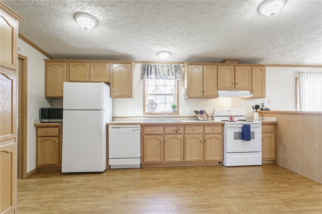 1007 Lamoka Park, Manchester, New York image 10