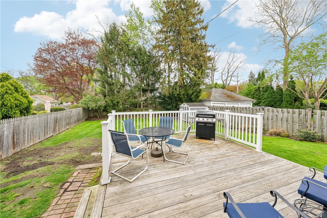 922 N Winton Road, Rochester, New York image 45