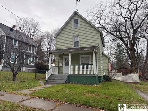 Homes For Sale - 27 18th Street<br/> Jamestown, NY 14701