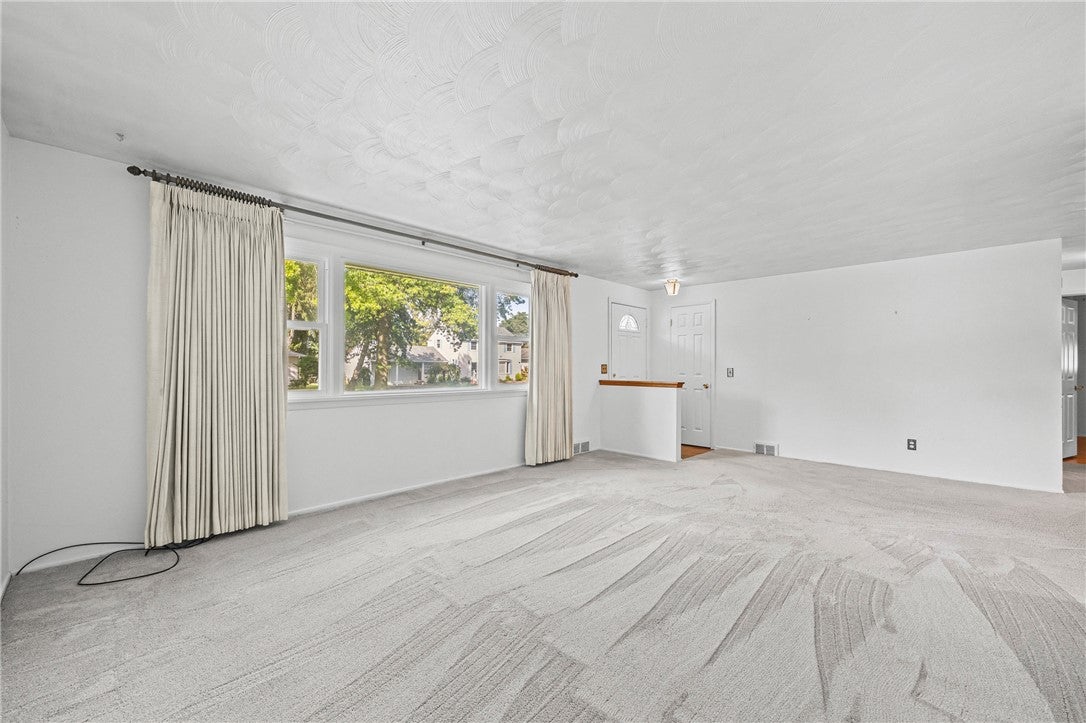 135 Dierdre Drive