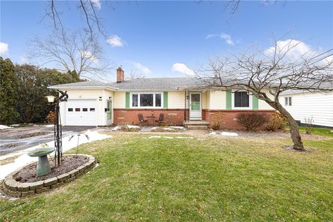 59 Creekside Drive Rochester NY 14622