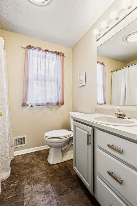 Tiny photo for 8 Yellowrose Circle, Clarkson, NY 14420 (MLS # R1708924)