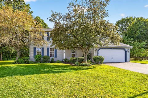 Photo of 8 Yellowrose Circle, Clarkson, NY 14420 (MLS # R1708924)