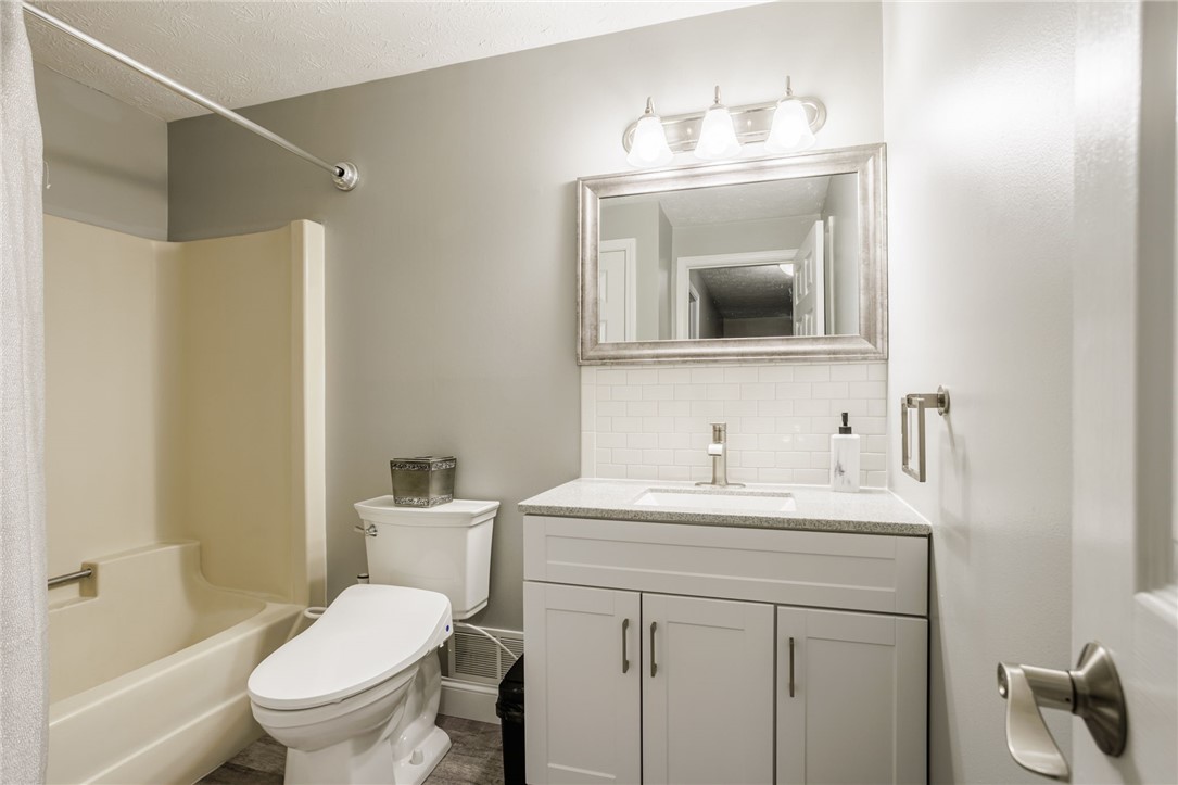 236 Long Park Drive, Greece, New York image 24