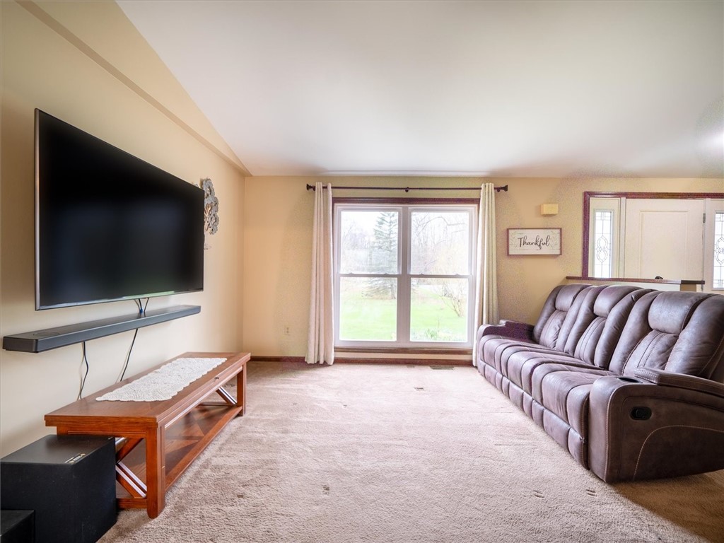 5674 Slocum Road, Ontario, New York image 12