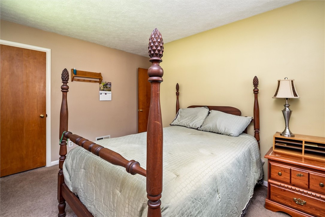 37 Glen Haven Road, Irondequoit, New York image 39