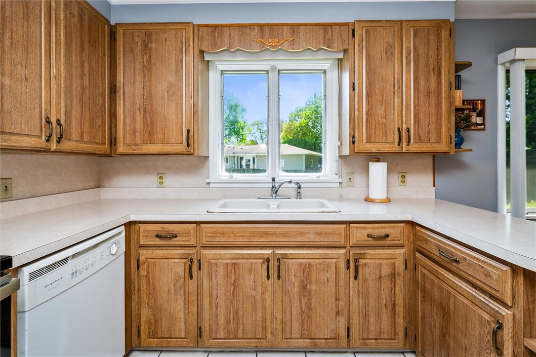 37 Glen Haven Road, Irondequoit, New York image 23