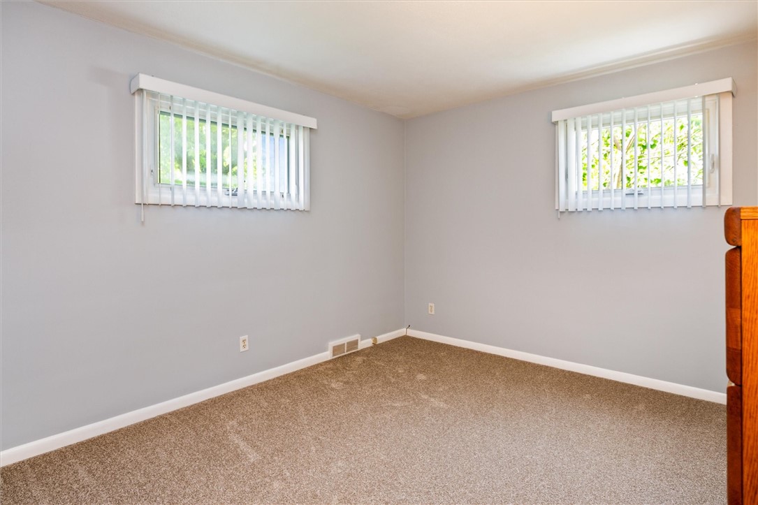 37 Glen Haven Road, Irondequoit, New York image 40