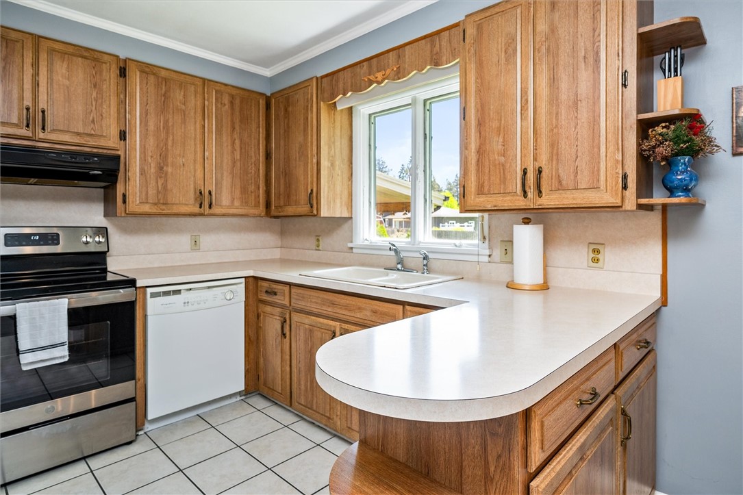 37 Glen Haven Road, Irondequoit, New York image 24