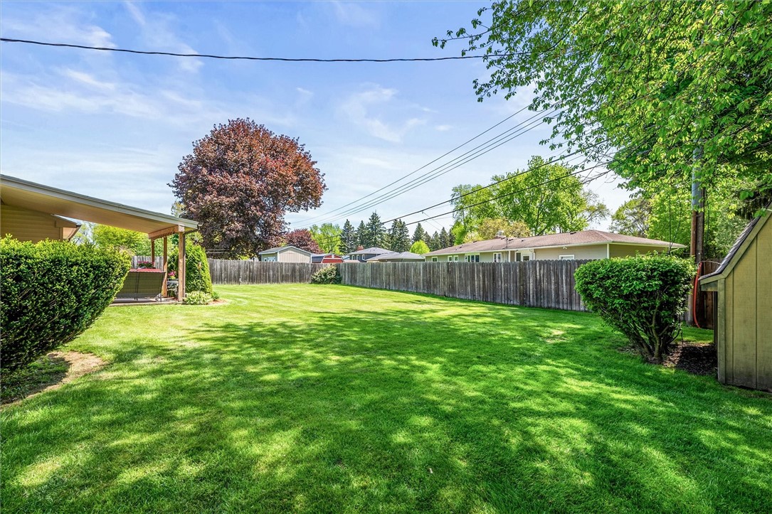 37 Glen Haven Road, Irondequoit, New York image 10