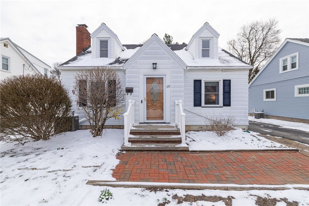 Photo of 133 Stonecliff Drive, Greece, NY 14616 (MLS # R1666377)