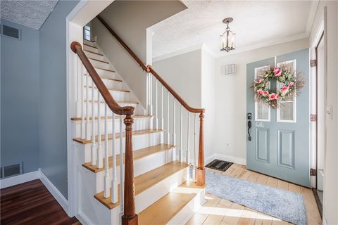 Tiny photo for 20 Ashwood Knoll Knl, Chili, NY 14624 (MLS # R1660593)