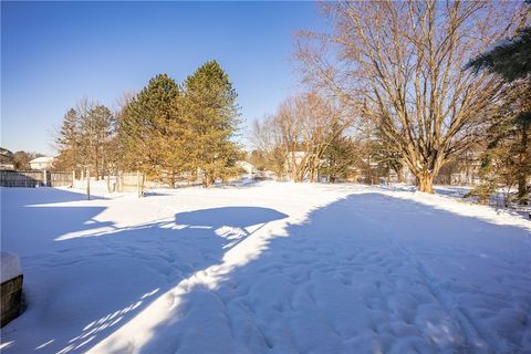 Tiny photo for 20 Ashwood Knoll Knl, Chili, NY 14624 (MLS # R1660593)