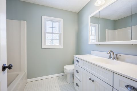 Tiny photo for 20 Ashwood Knoll Knl, Chili, NY 14624 (MLS # R1660593)