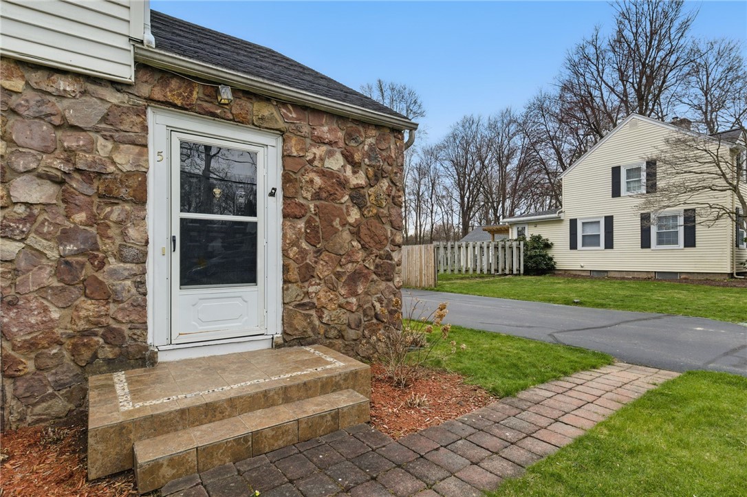 5 Rye Road, Greece, New York image 4