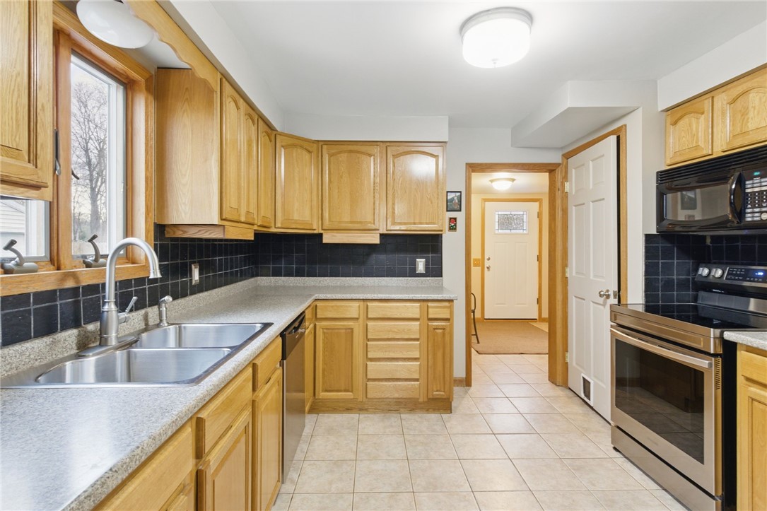 5 Rye Road, Greece, New York image 11