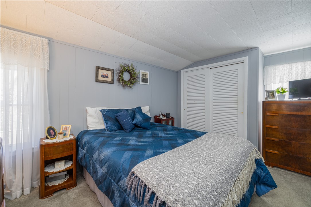 57 Lake Bluff Road, Irondequoit, New York image 38