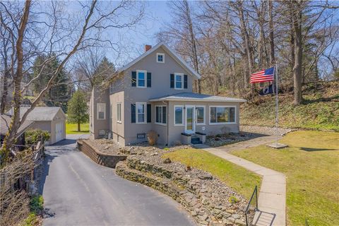 57 Lake Bluff Road Irondequoit NY 14622