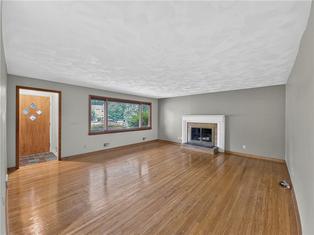 Photo of 69 Plaza Drive, Irondequoit, NY 14617 (MLS # R1705129)