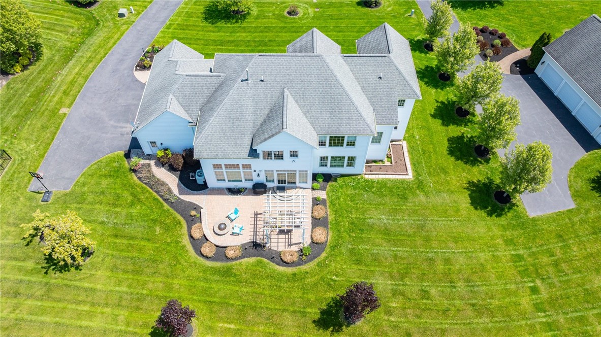 36 Amber Hill Drive, Pittsford, New York image 3