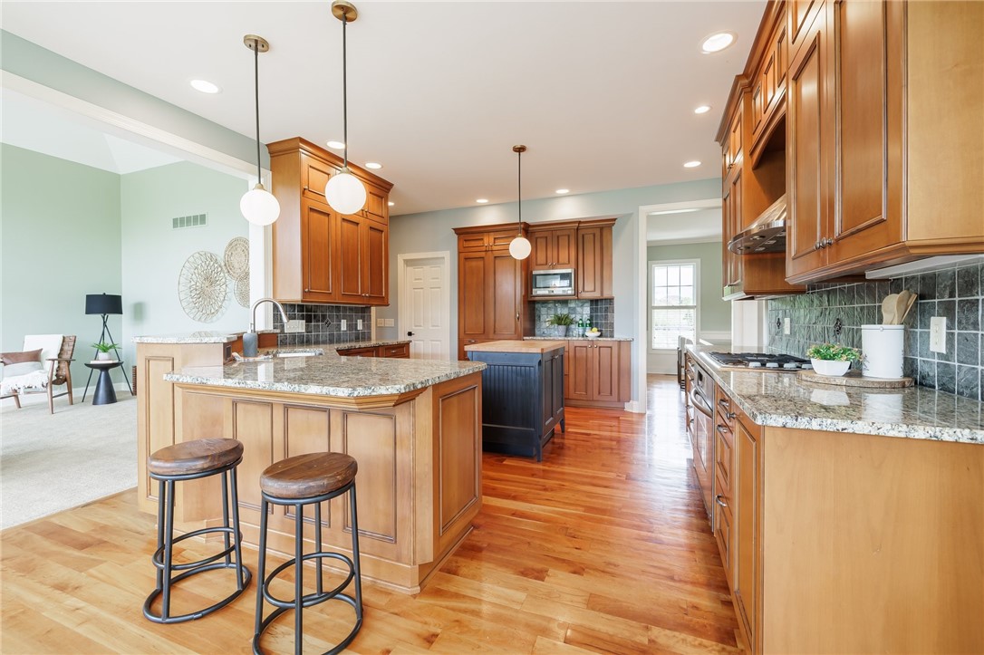 36 Amber Hill Drive, Pittsford, New York image 9