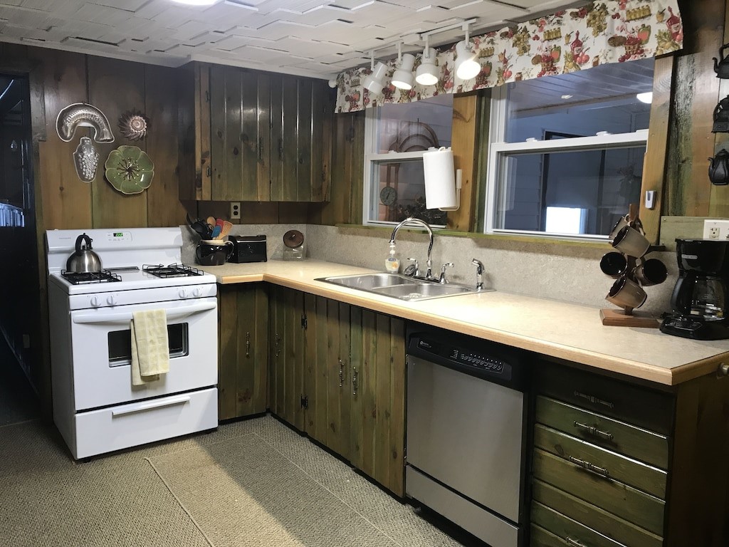 164 Eddie Martin Road, Milford, New York image 12