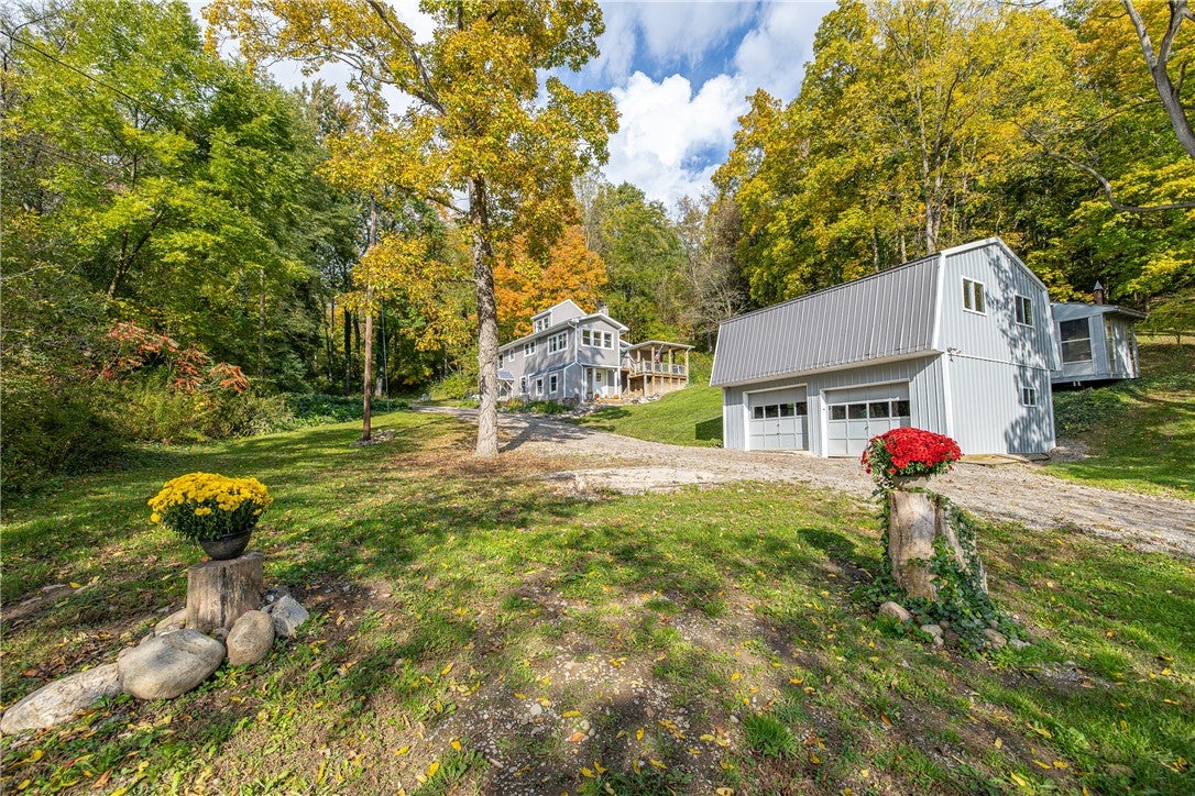 1728 Hydesville Road