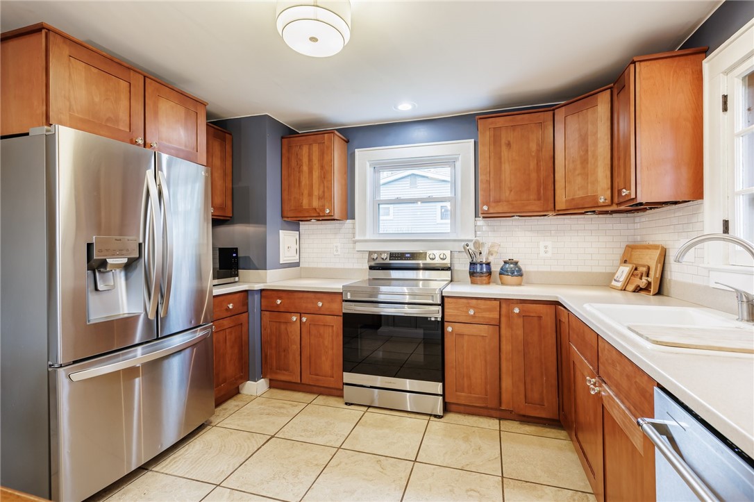 380 Laurelton Road, Irondequoit, New York image 20