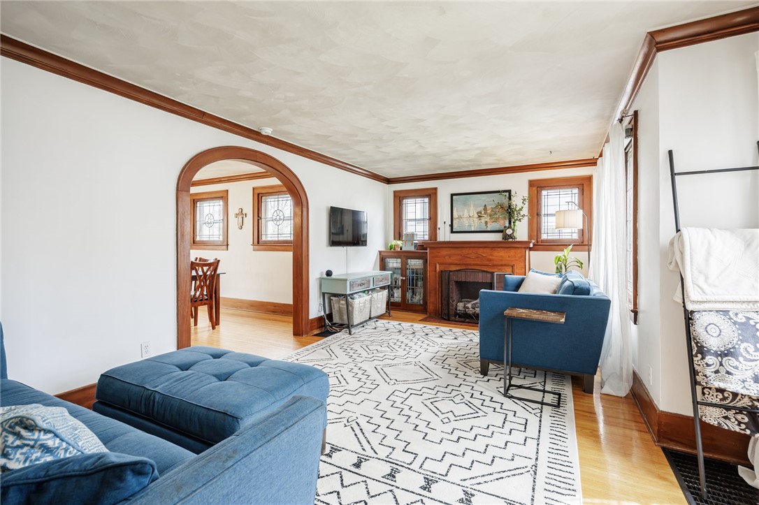 380 Laurelton Road, Irondequoit, New York image 8