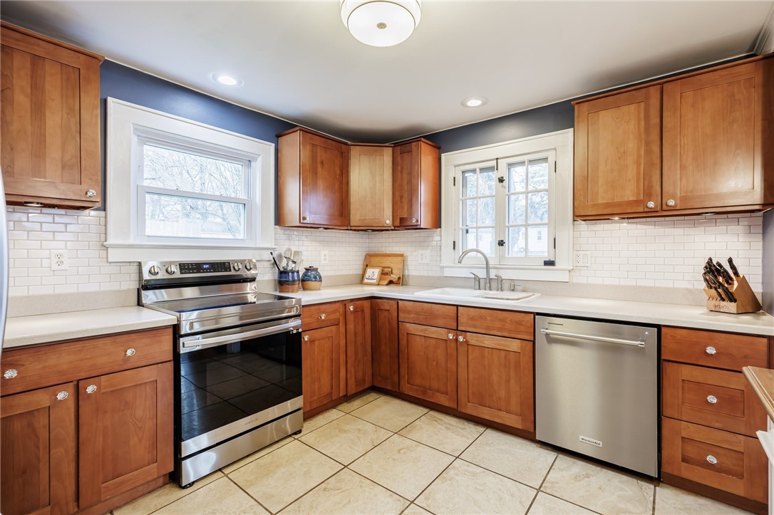 380 Laurelton Road, Irondequoit, New York image 19